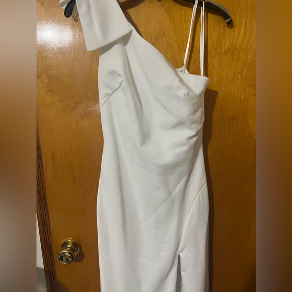 Ieena for Mac Duggal One Shoulder Bow Gown - Picture 5 of 9